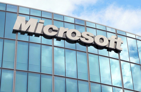 Microsoft не намерена закрывать представительство в России