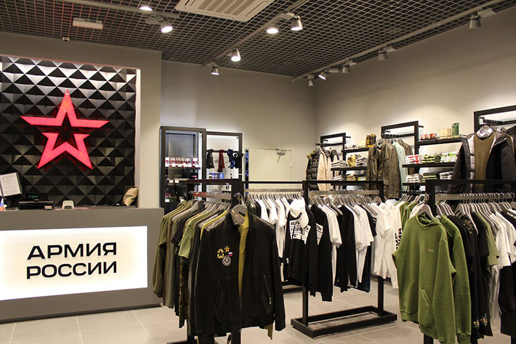 Самые стильные магазины: милитари и российские мотивы