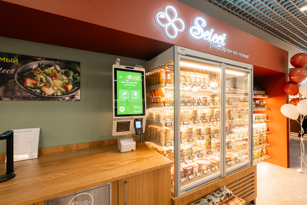 Главное за неделю: «Магнит» запускает «Заряд», «Лента» присматривается к гипермаркетам конкурента и судится с «Купером» за «человечка», Wildberries планирует купить&nbsp;«Еаптеку»