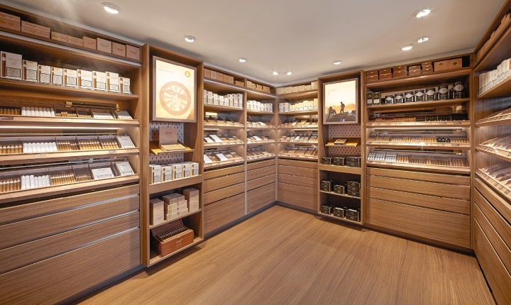 Davidoff-Cigars-flagship-store-by-ARNO-Brussels-Belgium-04.jpg