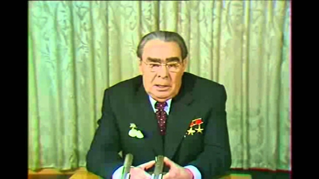 Телевизионное обращение к народу первым опробовал Брежнев