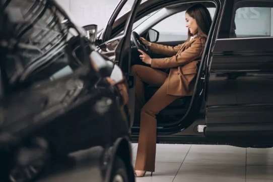 «Авито Авто»: спрос на премиальные авто с пробегом вырос на 32%