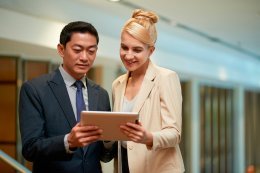 Деловой этикет в работе с китайскими партнерами: какие ошибки испортят отношения с коллегами из Поднебесной