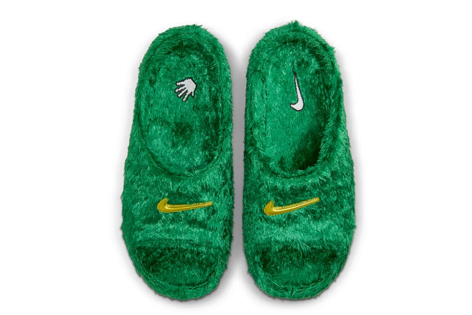 Nike создал две модели необычных шлепок (ФОТО) - №2