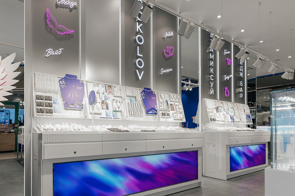 SOKOLOV запустил новый формат магазина с открытой выкладкой серебра (ФОТО) - №2