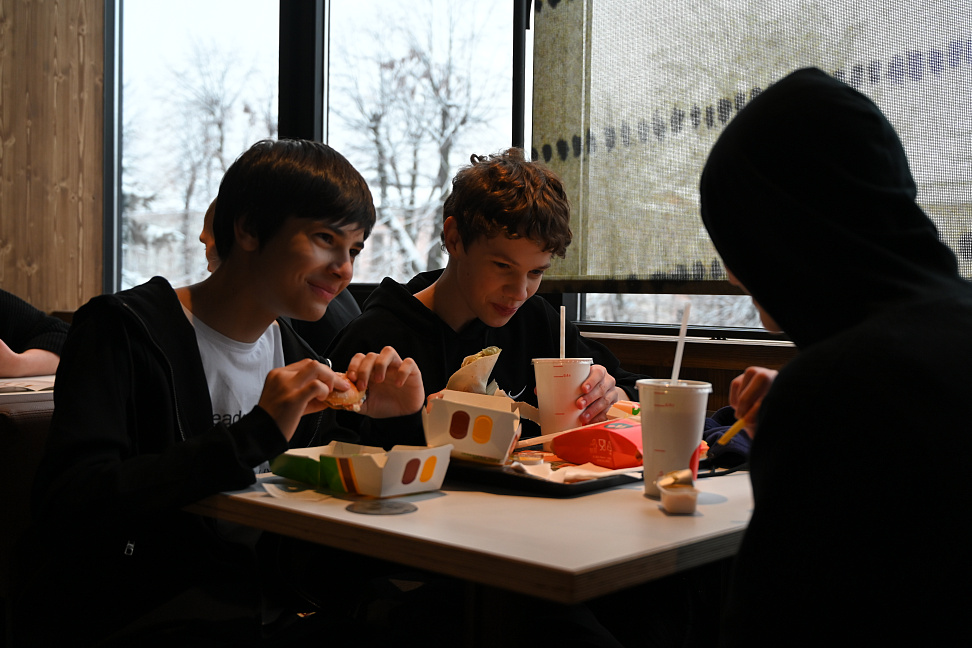 «Вкусно – и точка» открыла первое предприятие в Северной Осетии (ФОТО) - №9