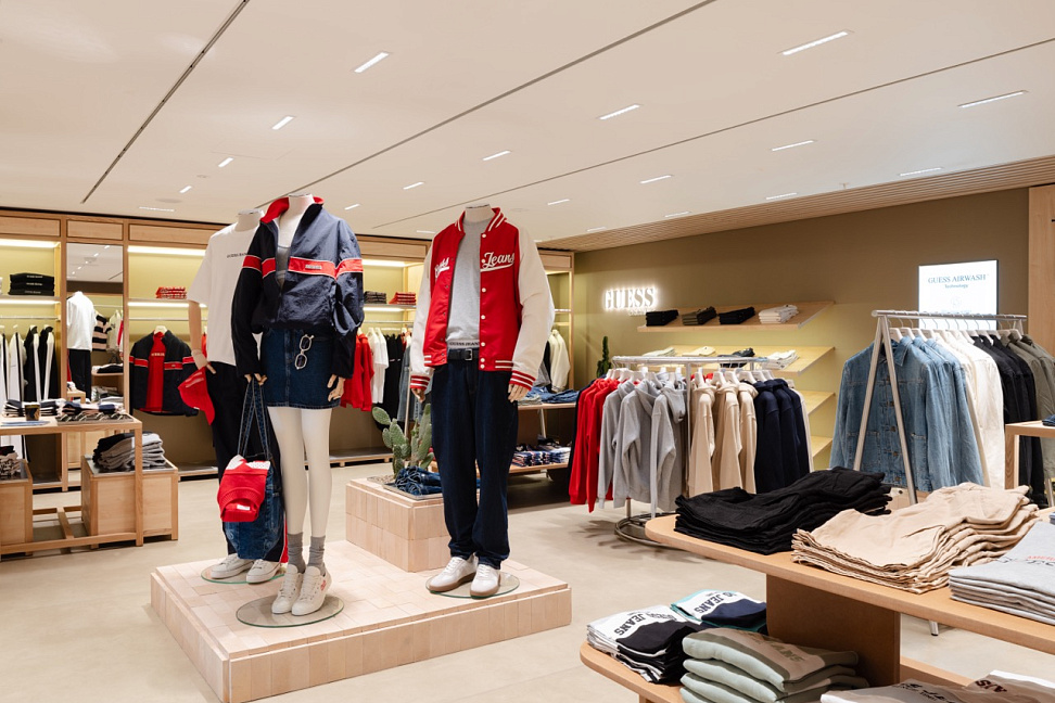 GUESS JEANS открыл первый флагман в России - №2