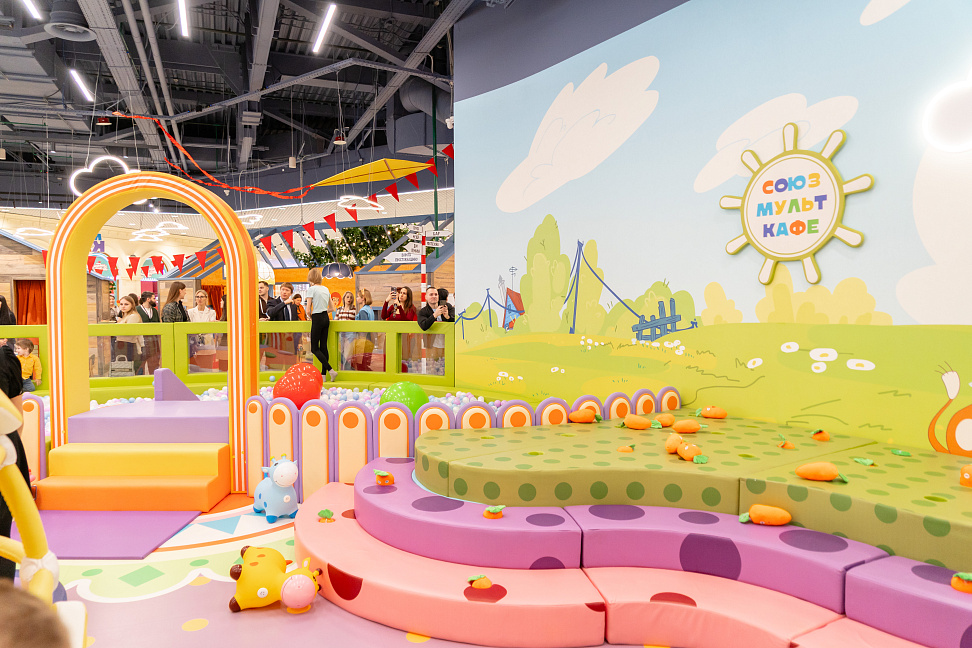 «Союзмультфильм» открыл крупнейшее в российских аэропортах семейное кафе (ФОТО) - №4