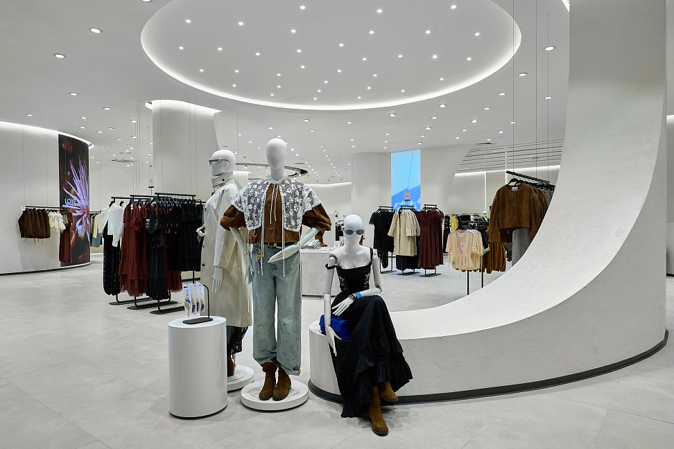 LOVE REPUBLIC открыл самый большой магазин сети - №2