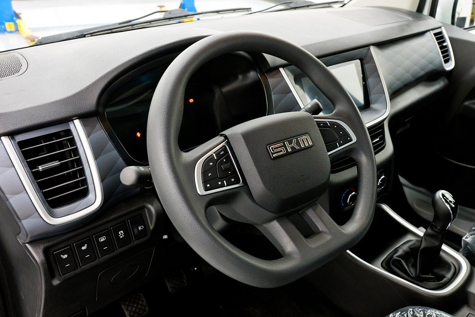 «АВТОВАЗ» начал выпускать модели под новым брендом - №2