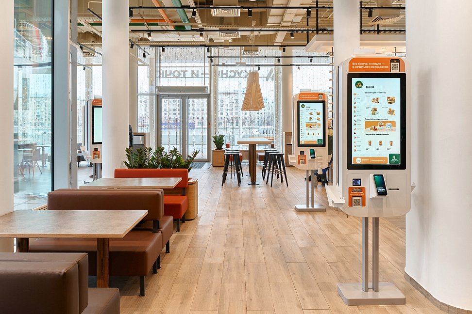 «Вкусно — и точка» откроет флагман с роботами-официантами (ФОТО) - №6