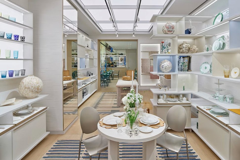Dior открыл в Нью-Йорке четырехэтажный флагманский магазин (ФОТО) - №6